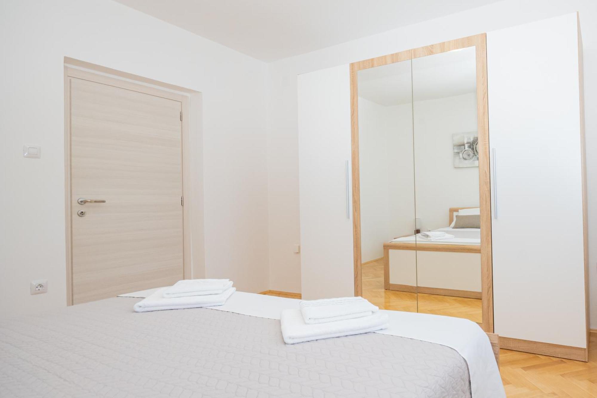 Apartmani Cimerman Krk Town Exterior foto